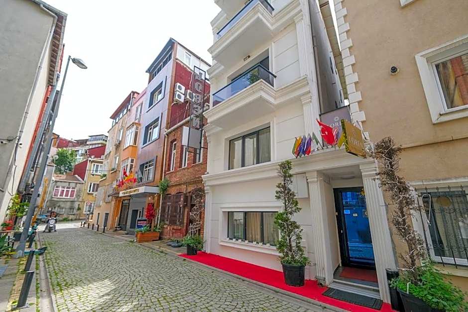 Loren Hotel & Suites