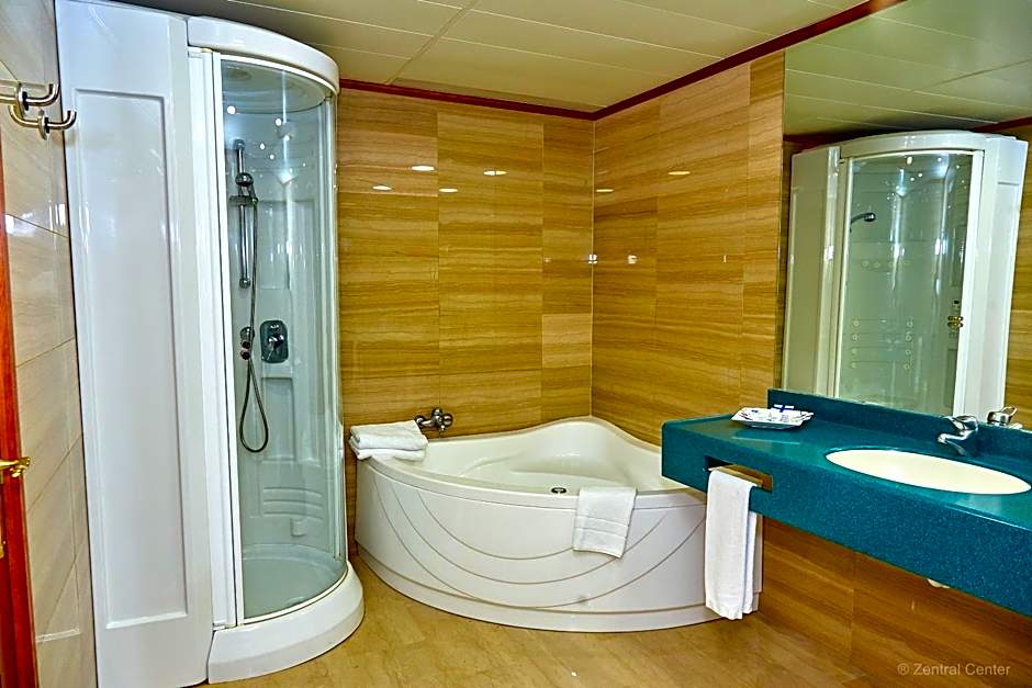 Hotel Zentral Center - Adults only