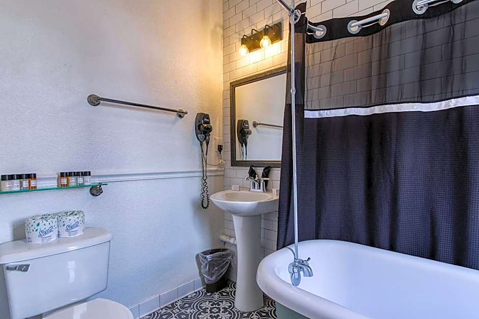 The Cordova Inn, a New Hotel Collection Property