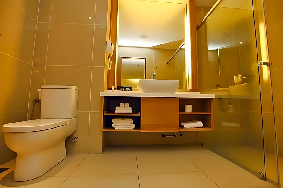 Casuarina@Meru Hotel