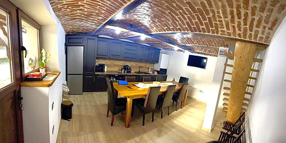 Casa de Lemn Arpasu de jos