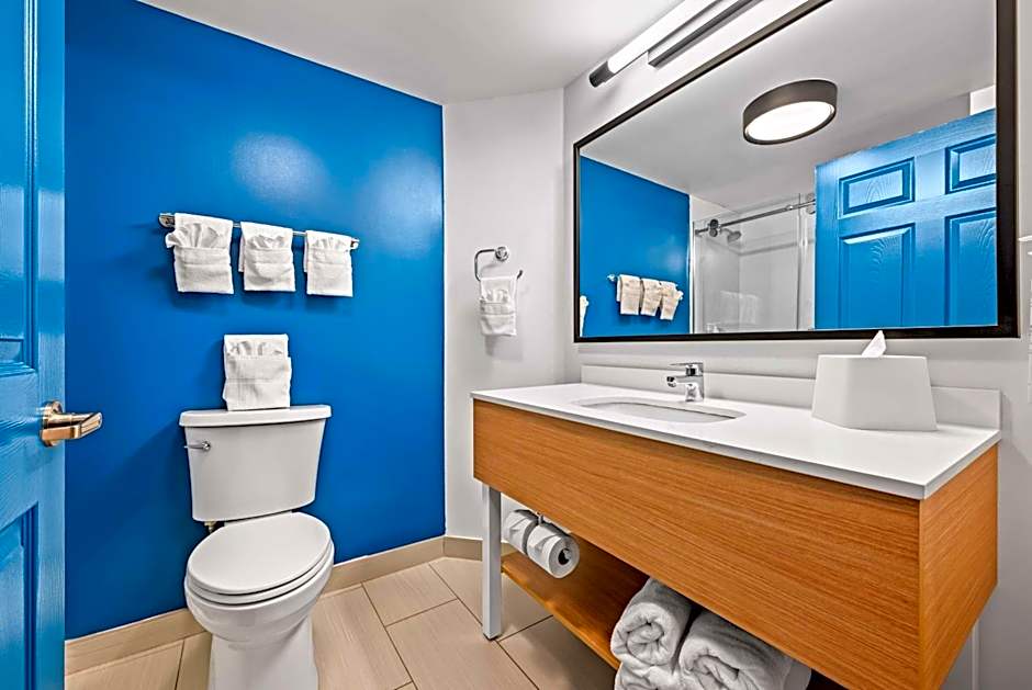 Spark by Hilton Tuscaloosa University