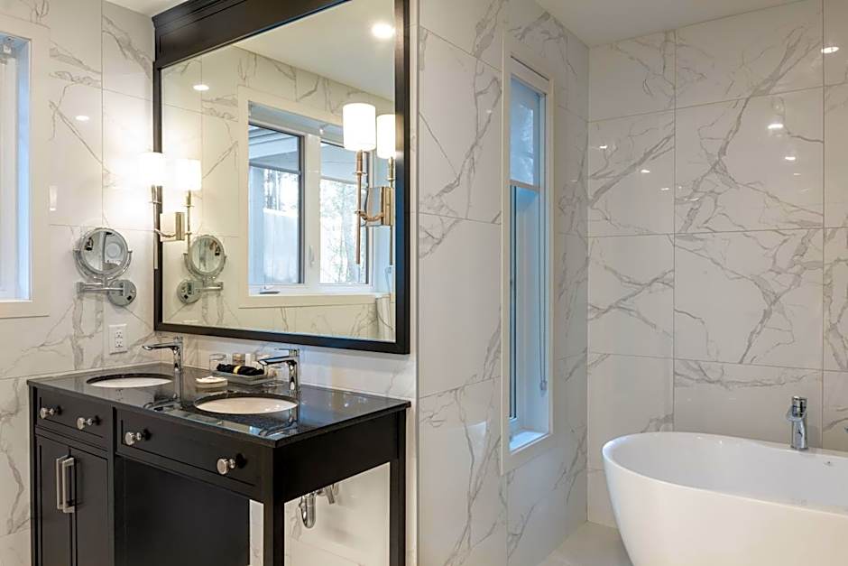 Ripplecove Hotel & Spa