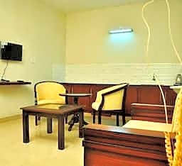 Sreepathi Indraprastha Hotel and Serviced Apartments