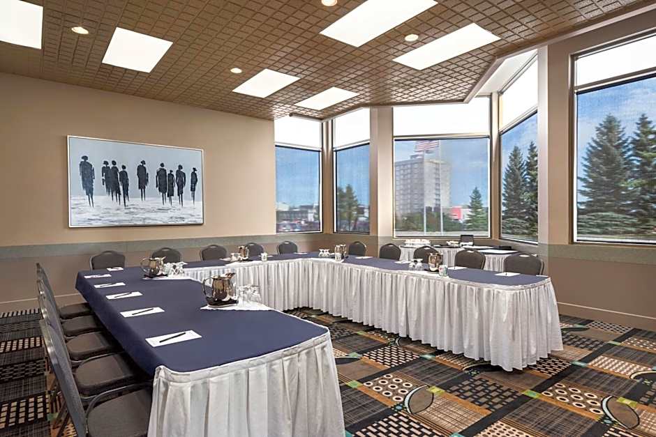 Royal Hotel West Edmonton, Trademark Collection by Wyndham
