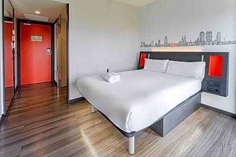 Double Room with Window
