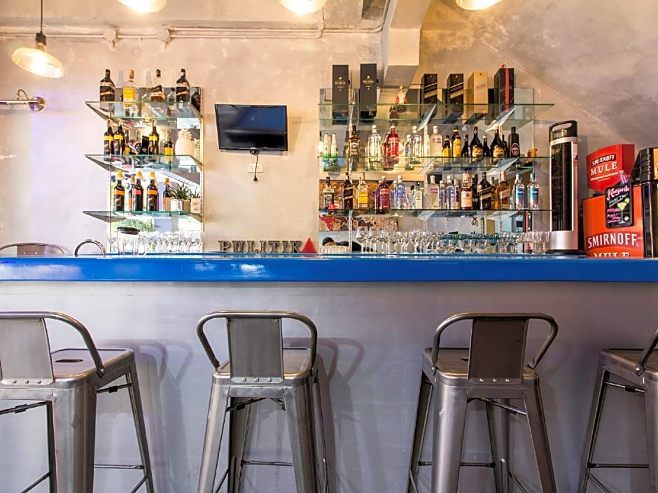 DG Budget Hotel Salem