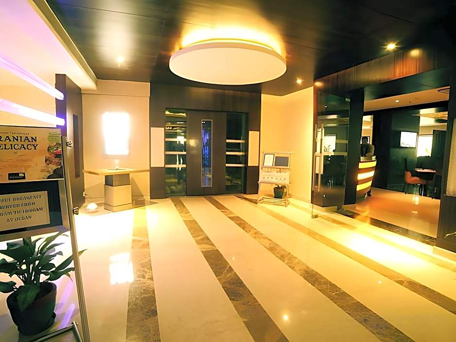 Rivatas Hotel By Ideal