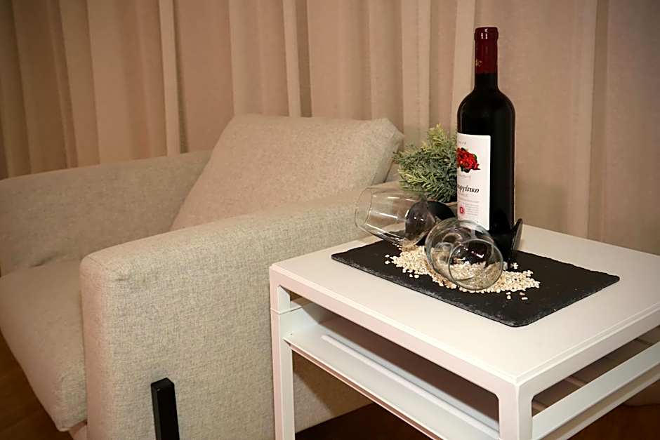 Pier Beach Hotel Apartments