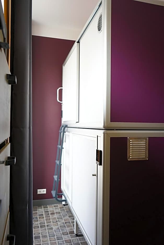 Five Elements Hostel