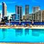 Spectacular View wBalcony Pool
