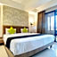 Hotel Holiday
