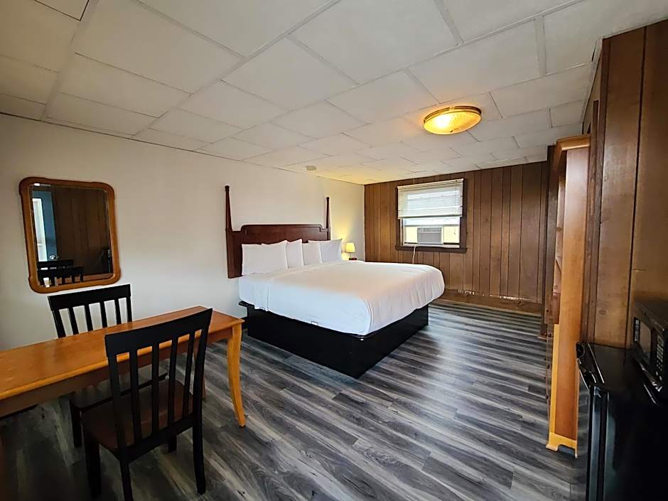 The Crest - Hampton Beach