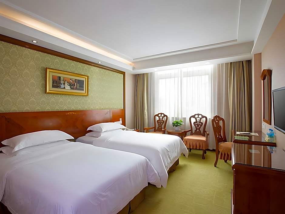 Vienna Hotel Huizhou West Lake Maidi South Road
