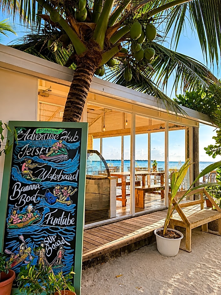 Rashu Hiyaa Hotel Dhiffushi