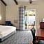 Cannery Row Inn