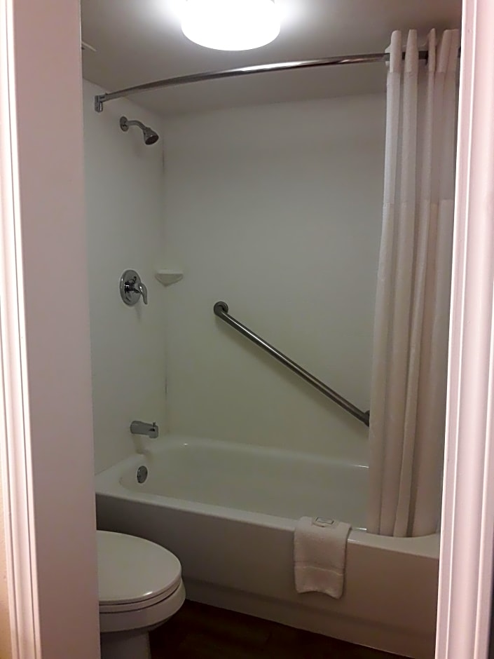 Clarion Pointe University/Expo