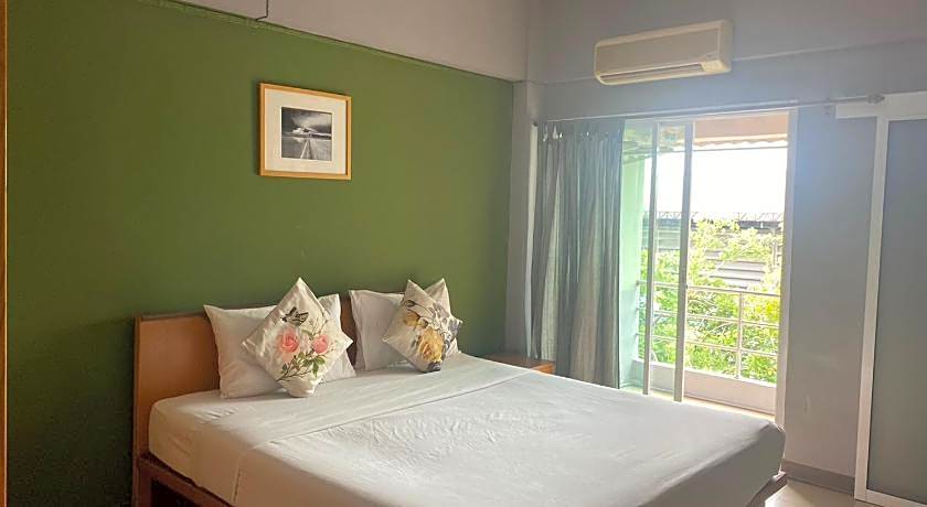 Plai and Herbs Suvarnabhumi Airport 