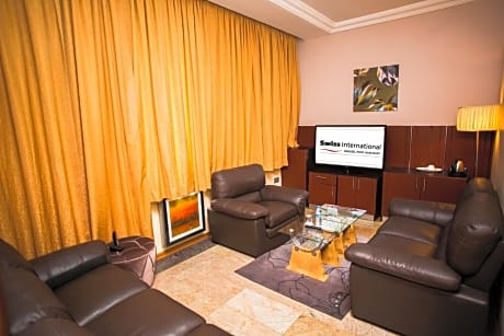 Diplomatic Suite
