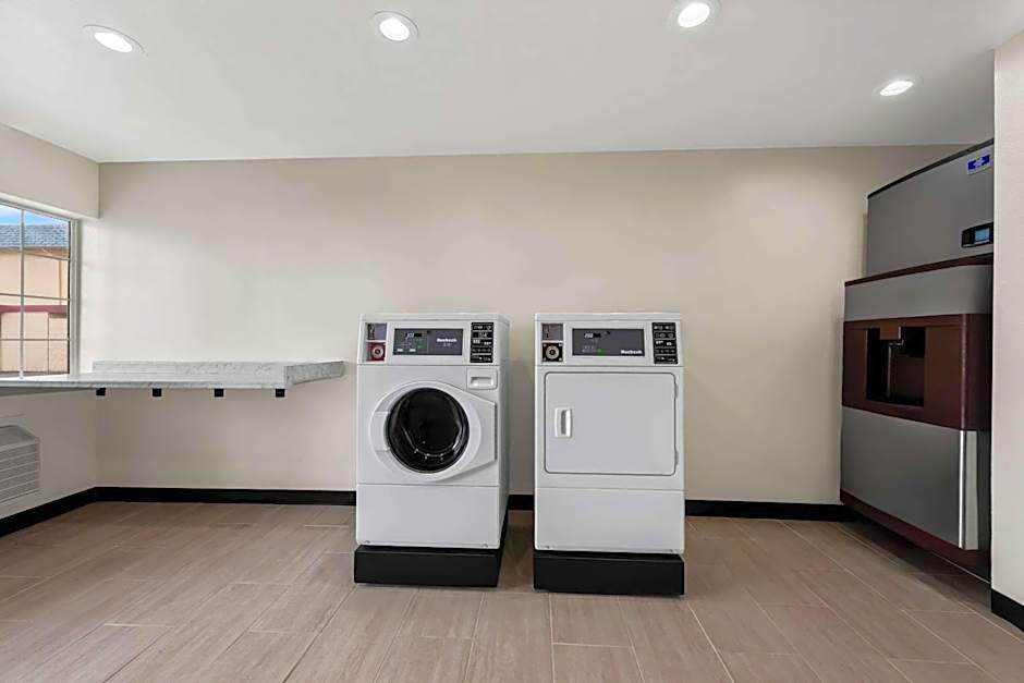 Econo Lodge Fallon Naval Air Station Area