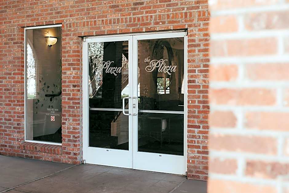 Carson City Plaza Hotel
