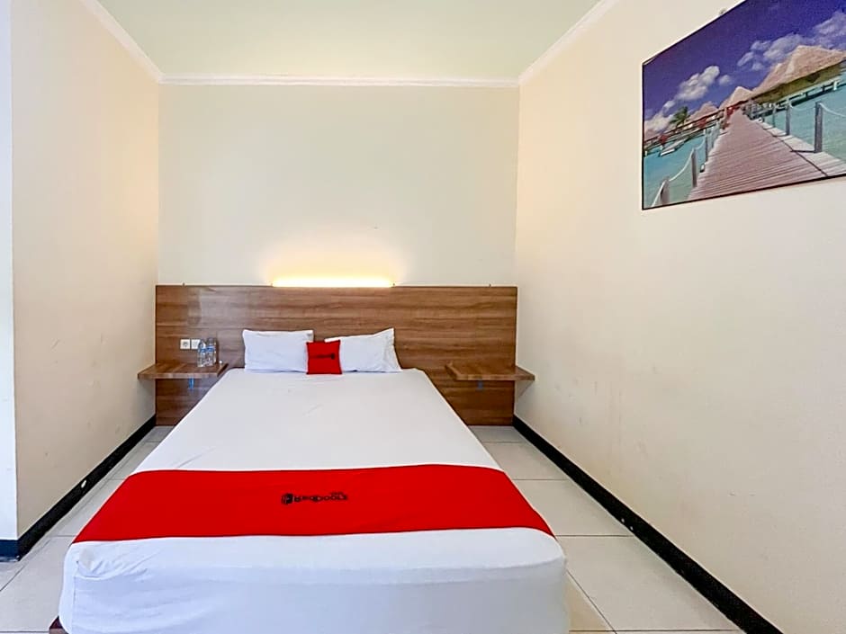 RedDoorz at Hotel Mutiara Ponorogo