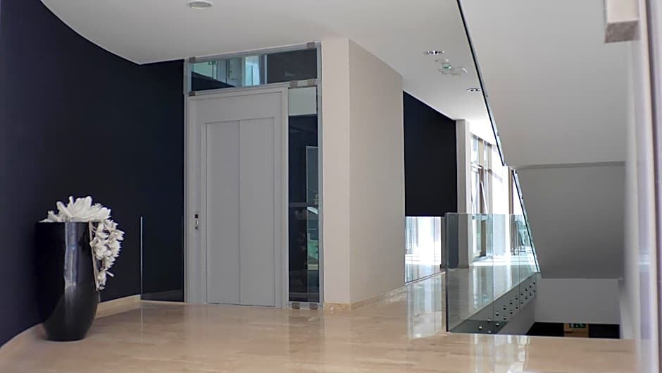 Hotel Merops Mészáros