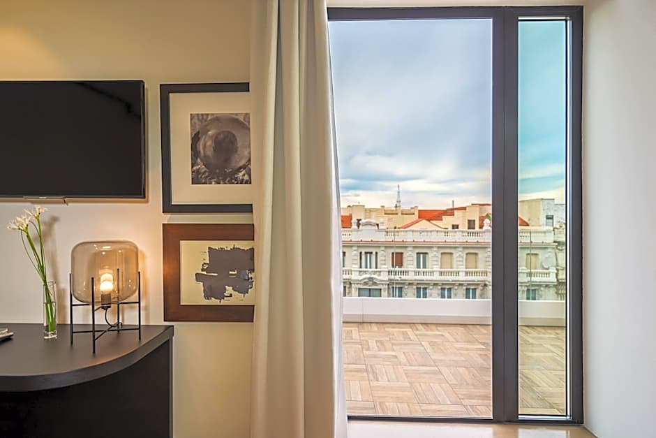 H10 Puerta de Alcala