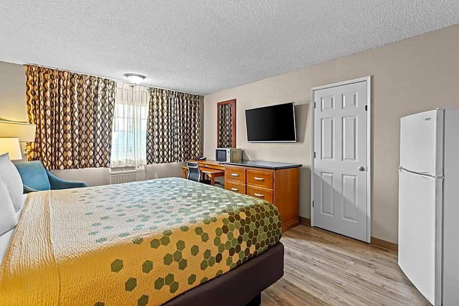 Rodeway Inn & Suites Portland West - Beaverton