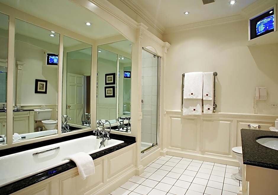 Rowton Hall Hotel and Spa