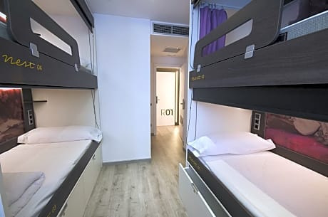 Classic Quadruple Room
