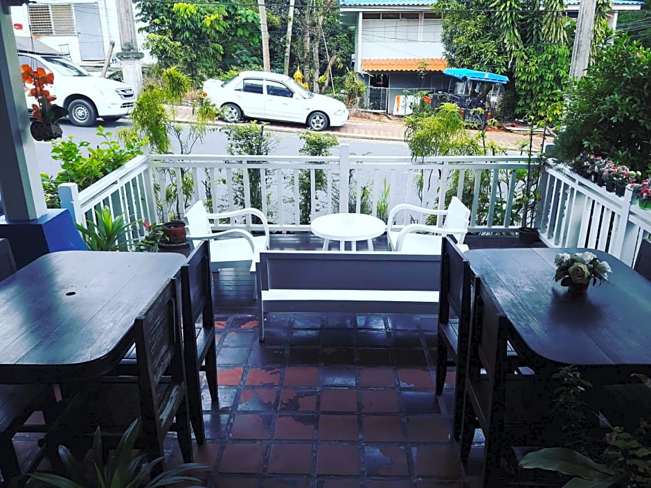 Baan Andaman Bed & Breakfast Hotel