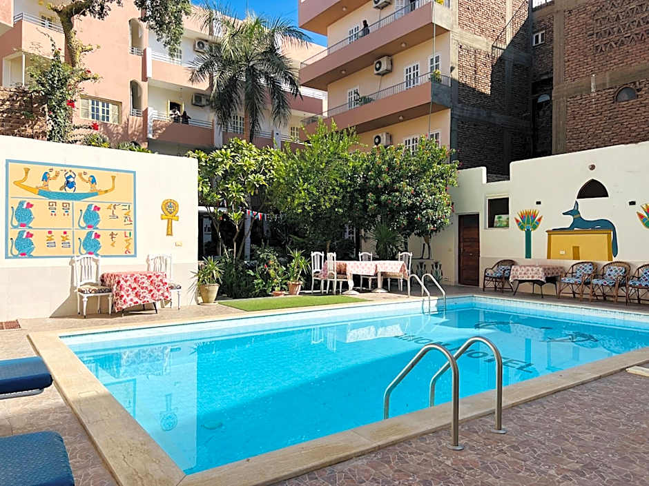 Amon Hotel