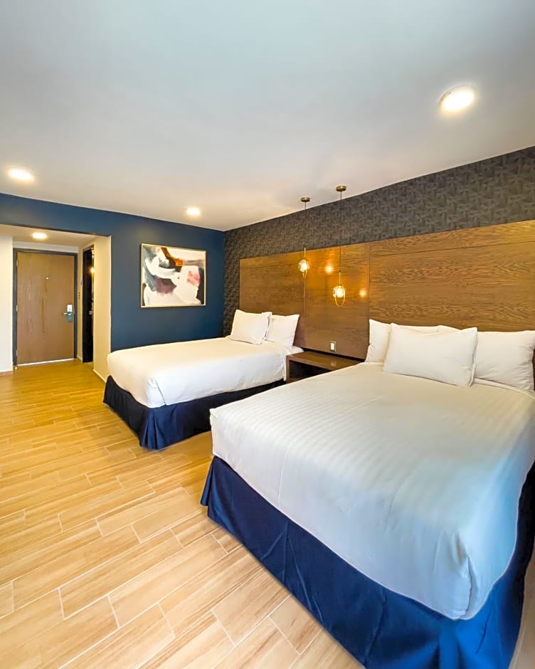 Hotel Gran Plaza & Convention Center