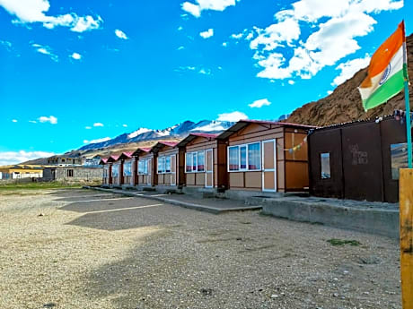 Tsomoriri Inn Cottage