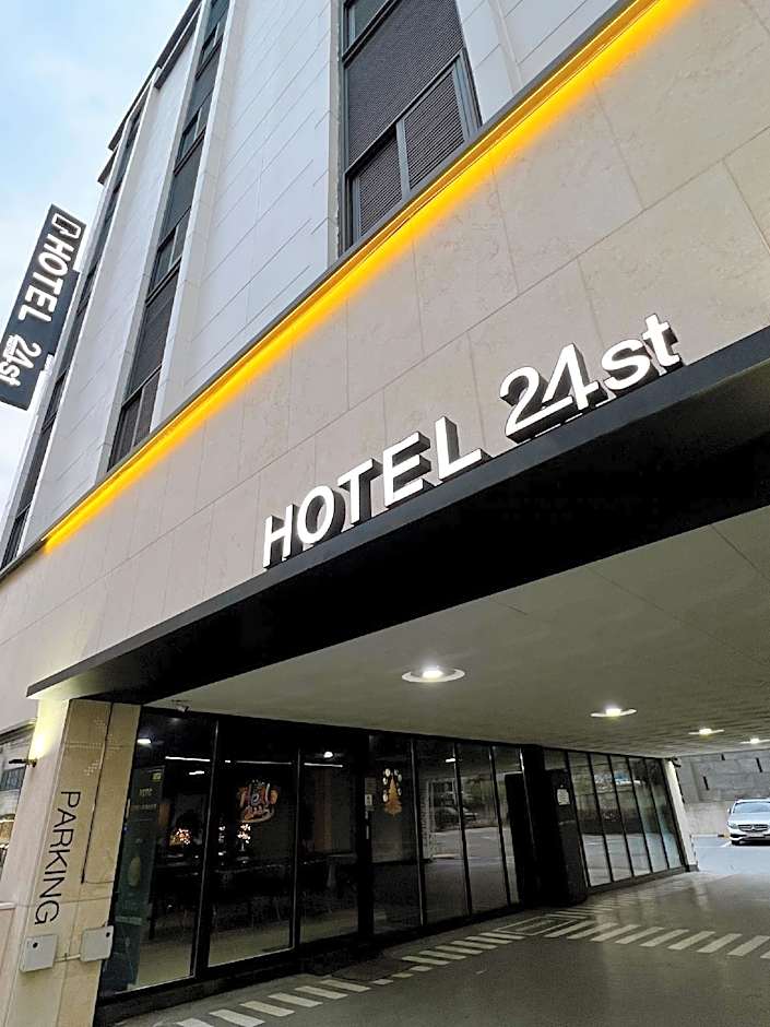 Hotel24ST.UrbanBrown Seosan lakepark 