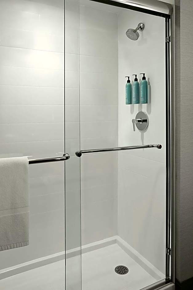 Courtyard by Marriott Hamilton