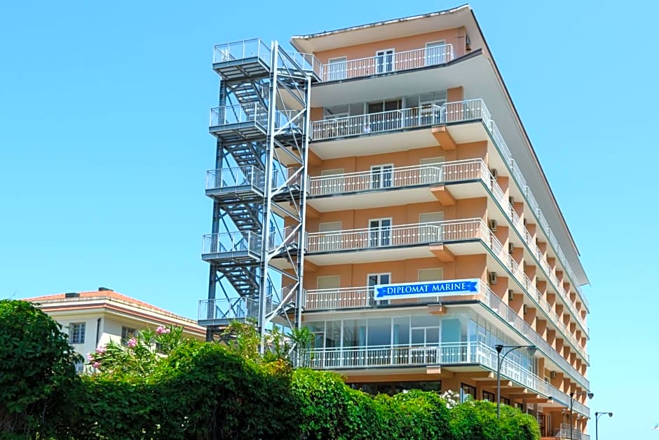 Hotel Diplomat Marine