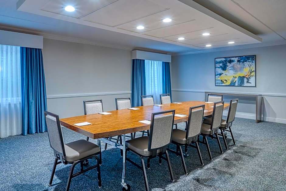 Crowne Plaza Albany - The Desmond Hotel By IHG