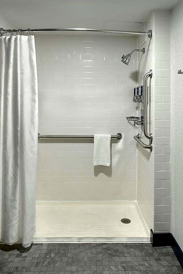 Four Points By Sheraton Philadelphia Northeast