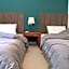 The LANAI HOSTEL