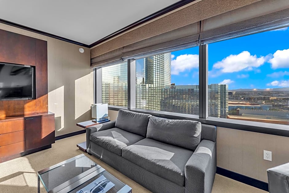 Vdara Gorgeous studio suite * No resort fees