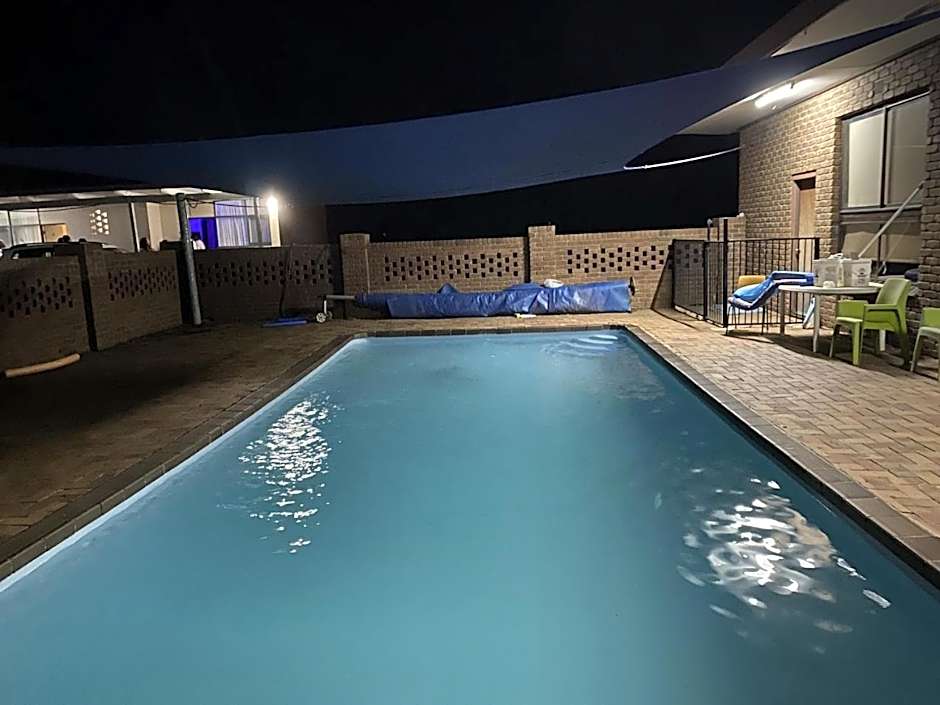 Charlton Motel