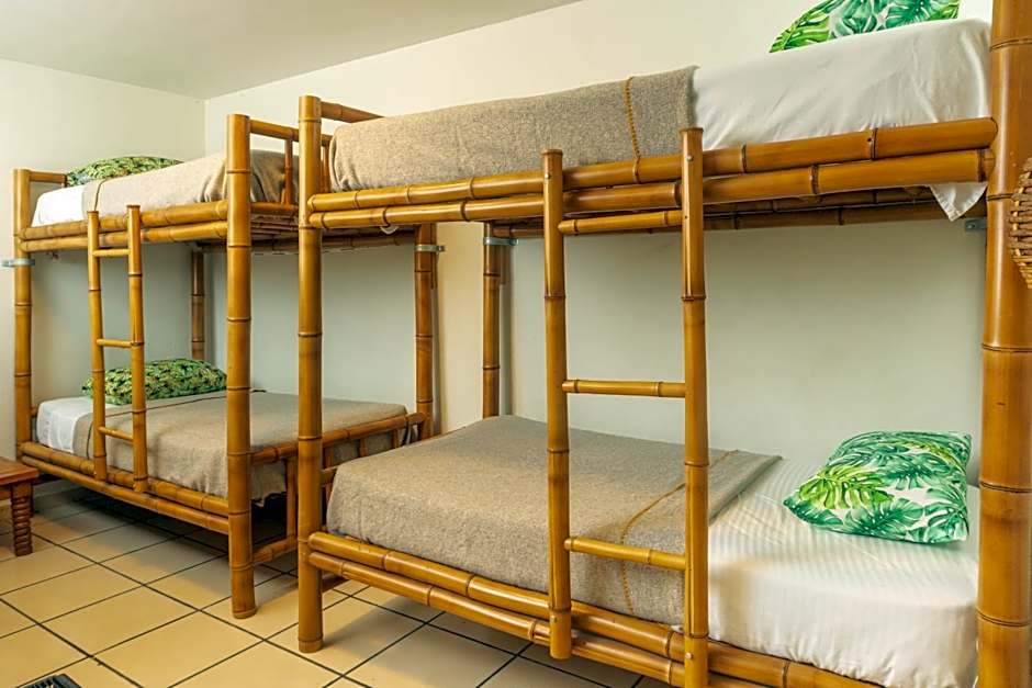 La Créme de la Créme Hostel