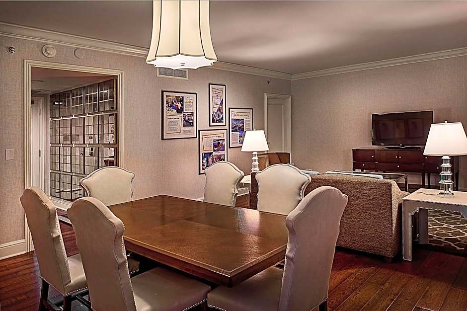 St Louis Union Station Hotel Curio Collection by Hilton