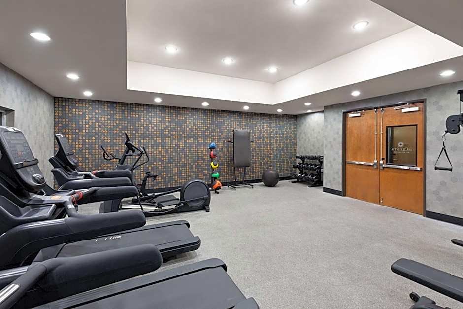 La Quinta Inn & Suites by Wyndham Austin NW/Lakeline Mall