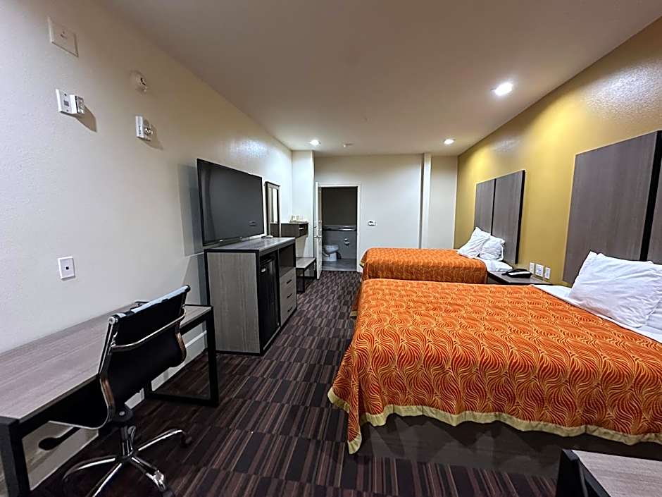 Scottish Inn and Suites