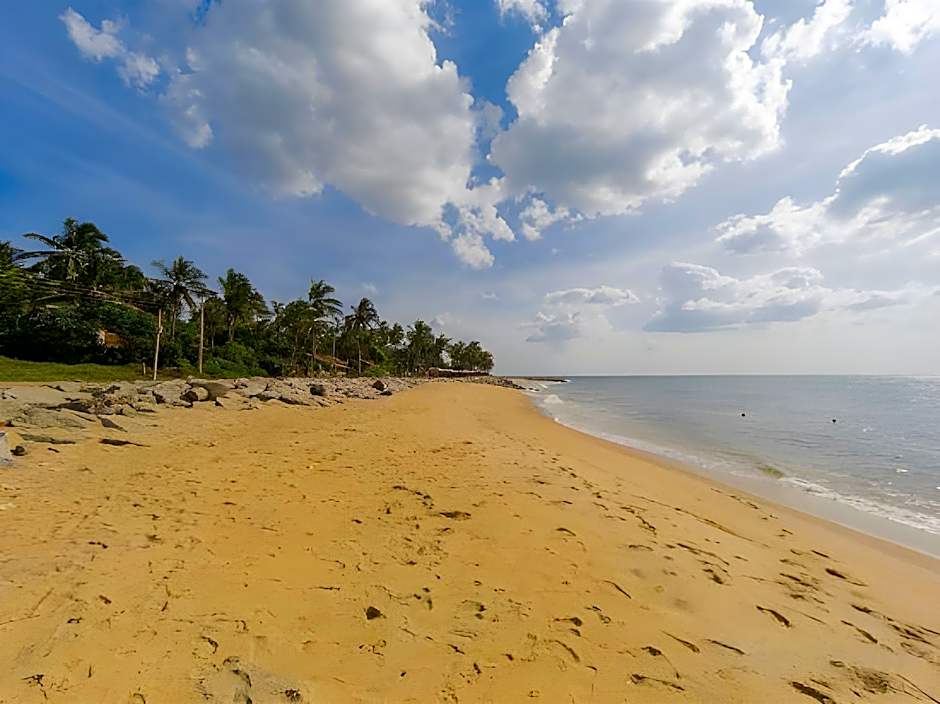 Oreeka Hotels (Katunayake Airport Hotel)