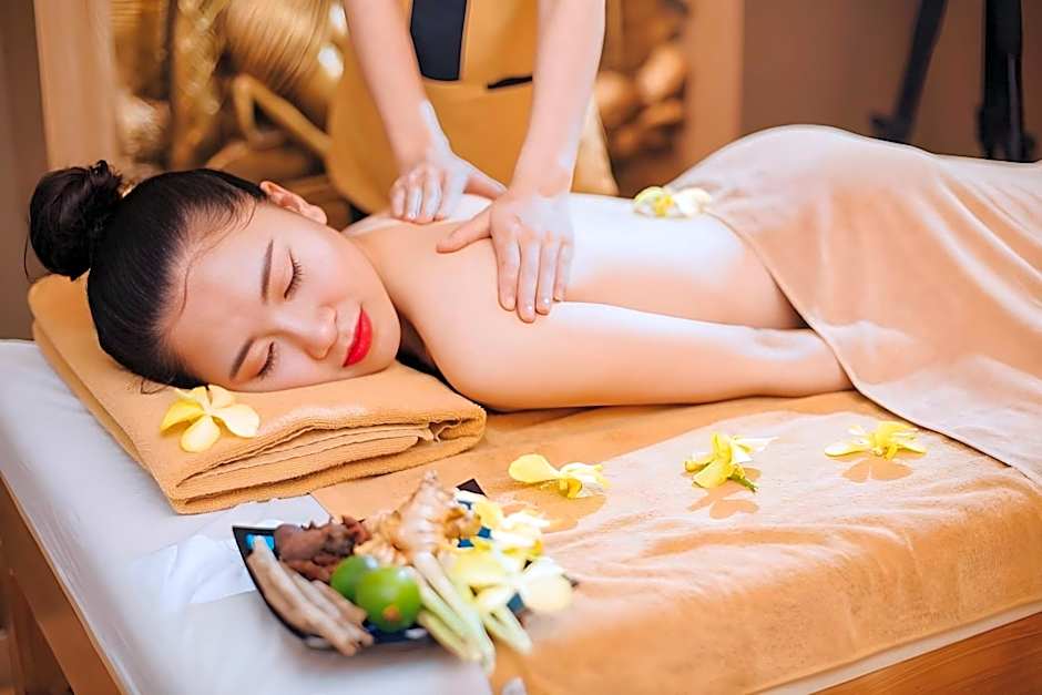 Muong Thanh Luxury Phu Tho Hotel.