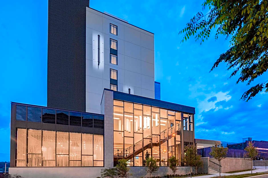 Courtyard by Marriott Knoxville Downtown